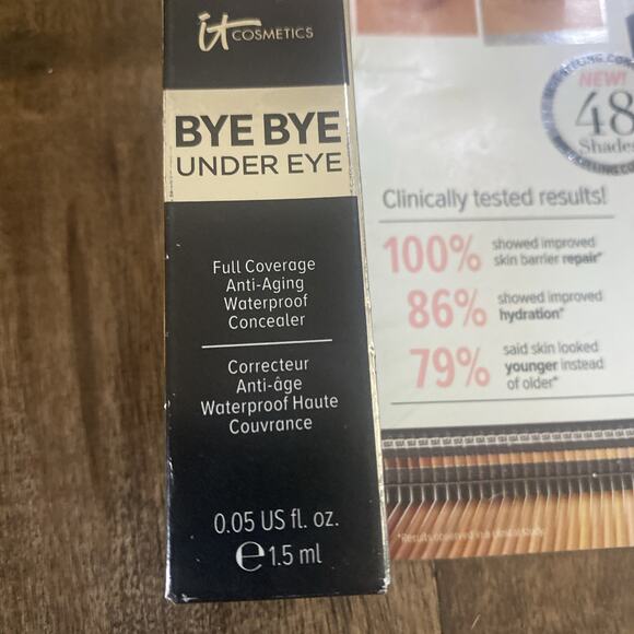 IT Cosmetics Bye Bye Under Eye Medium Natural 25.0 Travl/MiniSz 0.05 oz / 1.5 ml - Picture 3 of 5